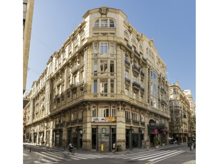 VENTA DE PISO EN EL CENTRO DE VALENCIA, JUNTO PLAZA DEL AYUNTAMIENTOL - 520