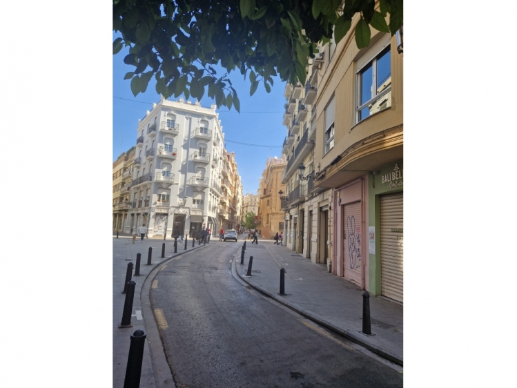 VENTA DE PISO EN EL BARRIO DE RUZAFA, C/ CARLOS CERVERA, CENTRO CIUDAD - 549